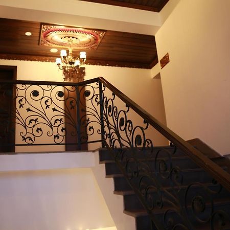 Cheltikov Hotel Kars Ngoại thất bức ảnh