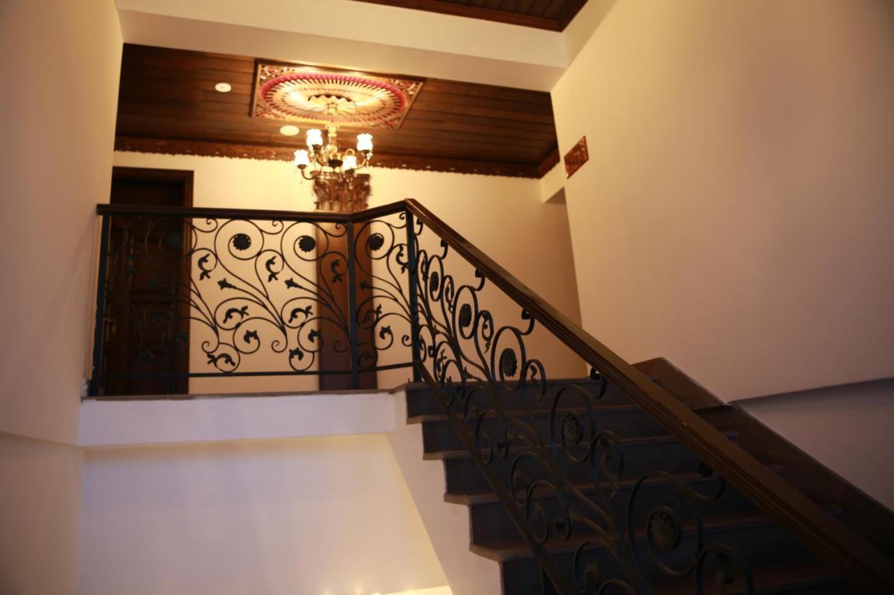 Cheltikov Hotel Kars Ngoại thất bức ảnh